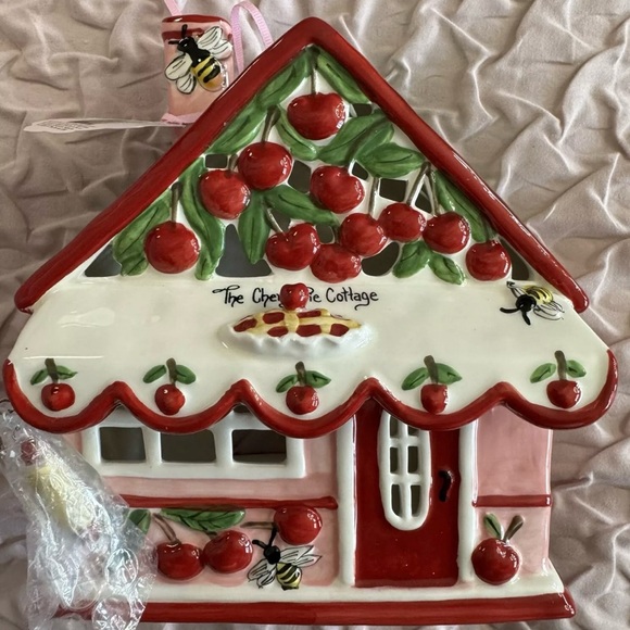 BLUE SKY CLAYWORKS SPRING SUMMER CHERRY PIE COTTAGE TEALIGHT HOLDER NEW - Picture 9 of 11